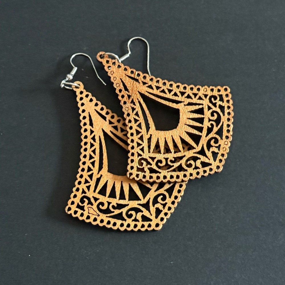 NEW Wooded Carved Elegant Earrings